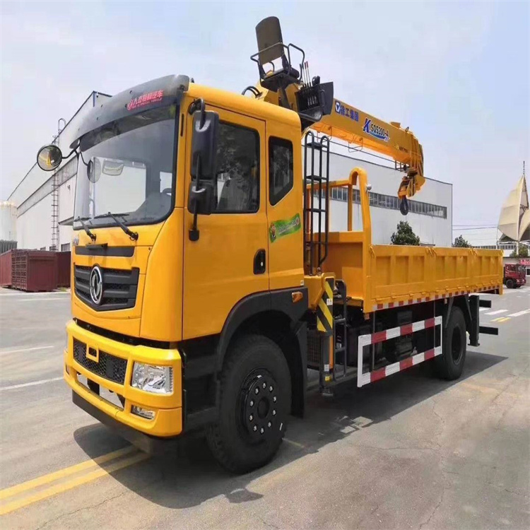 荥经附近找一辆随车吊出租