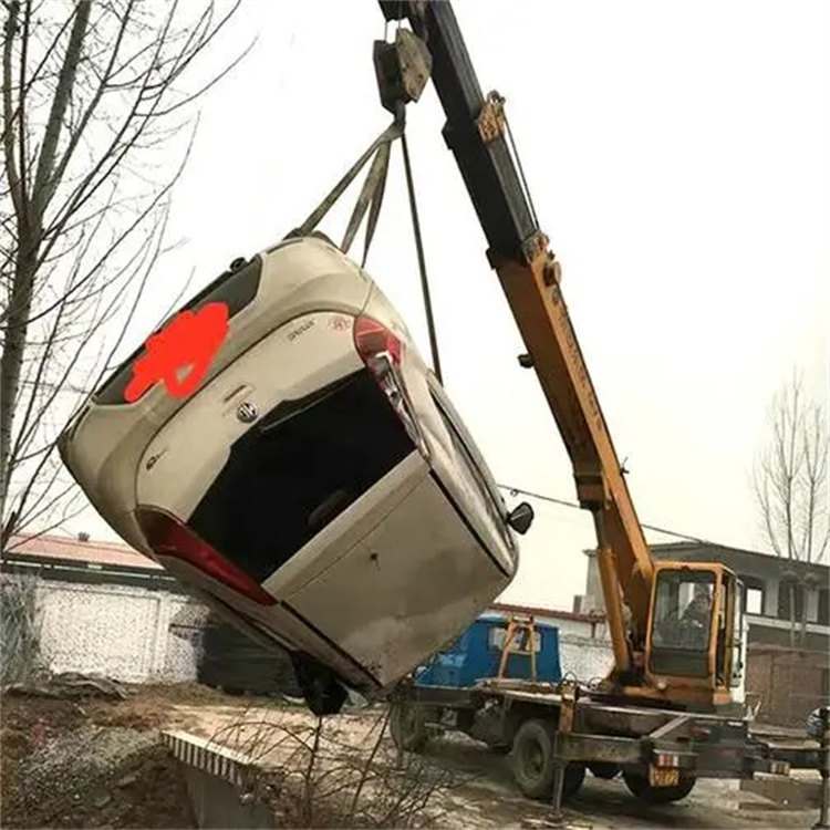 荥经随时待命，吊车24小时道路救援服务全解析