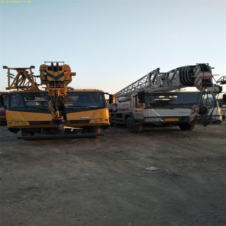 荥经吊车吊挖机正确办法